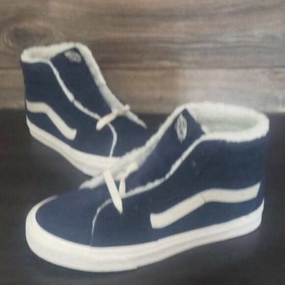 New Vans Sk8 Hi Cozy Hug Faux Fur Sherpa Navy Blue High Top Sneakers - Picture 2 of 10